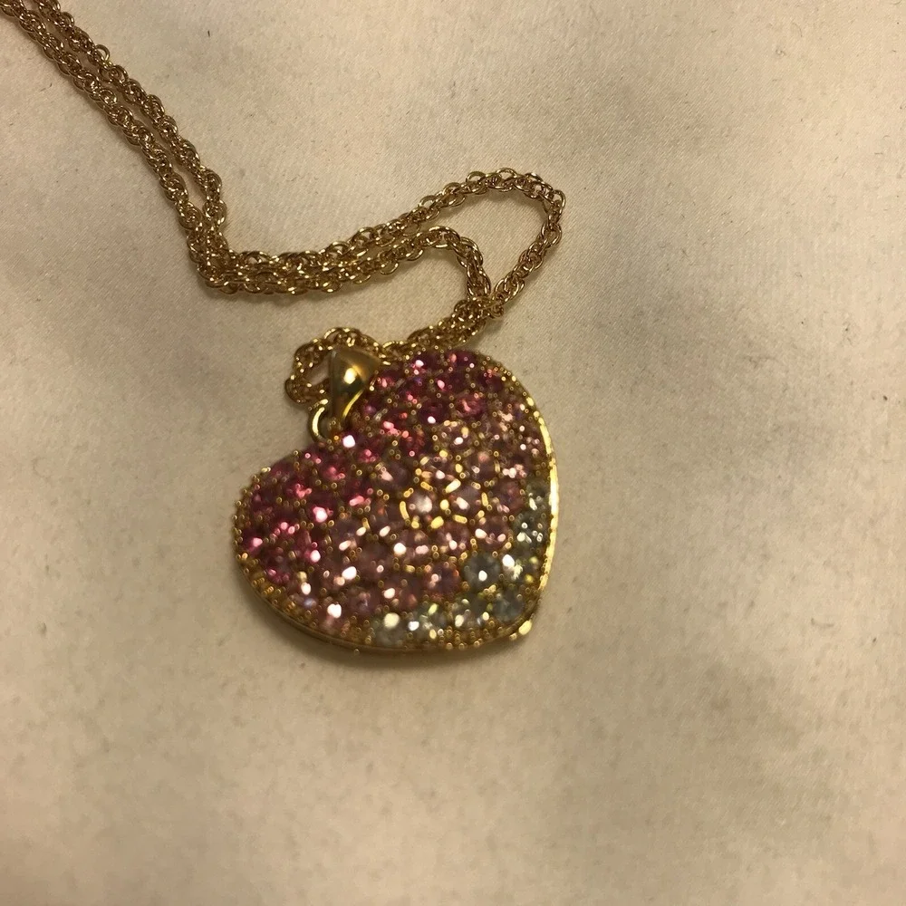 Vintage 2005 Pave‎ Ombre Rhinestone Heart Hold Tone Necklace Avon Cut-out 18